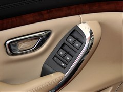 2012 2.0L m