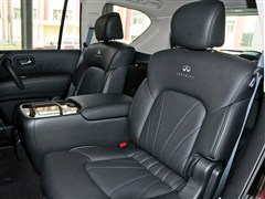 Ӣ,ӢQX80,2013 5.6L 4WD,܇(ch)Ό(sh)ĈDƬ