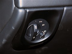 ˹DR,V8 Vantage,2011 4.7 Sportshift Roadster,пطP(sh)ĈDƬ