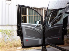 2011 2.5L ̄(w)