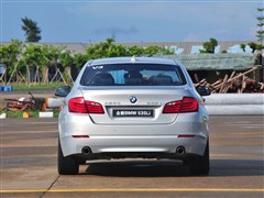 AR,R5ϵ,2011 535Li A,܇(ch)^(sh)ĈDƬ