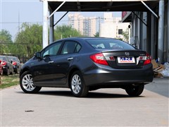 2013 ʮo(j) 1.8L ԄӺA