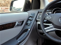 2010 R 300 L ̄(w)