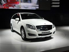 YR(j) 2010 R 300 L A