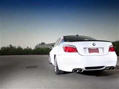 2005 M5
