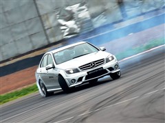 2010 C 63 AMG (dng)(qing)