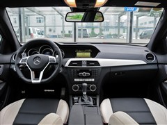 2012 C 63 AMG Coupe (dng)