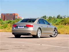 W(M(jn)),WS8,2013 S8 4.0TFSI quattro,܇^(sh)ĈDƬ