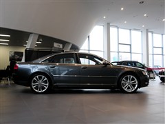 W(M(jn)),WS8,2009 S8 5.2 FSI quattro,܇^(sh)ĈDƬ