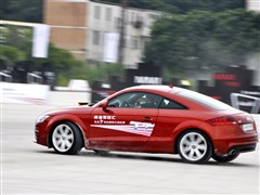 W(M(jn)),WTT,2011 TT Coupe 2.0TFSI,ӌ(sh)ĈDƬ