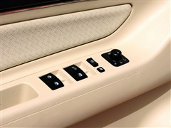 ܇,܇Eϵ,2012 Ɏ 1.5L Ԅ(dng),܇Ό(sh)ĈDƬ