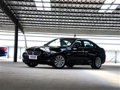 R5ϵ(M(jn)) 2011 535i A\(yn)(dng)