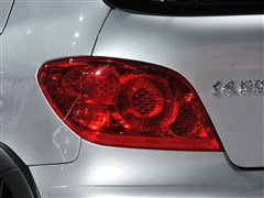 2011 1.6L քCROSS