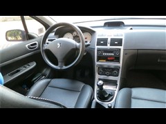 2012 Ɏ 1.6L քm