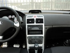 2012 1.6L ԄCROSS