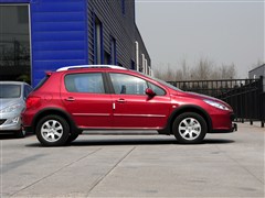 2012 1.6L ԄCROSS