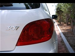2013 Ɏ 1.6L քm