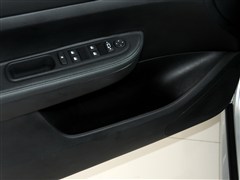 |L,307,2013 Ɏ 1.6L Ԅm,܇ΌĈDƬ