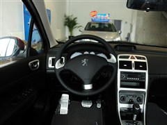 2013 1.6L ԄCROSS