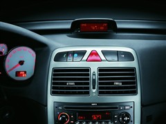 2010  2.0L ԄӺA