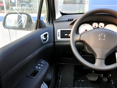 2010  1.6L Ԅm