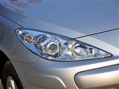 2010  1.6L Ԅm