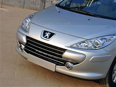 2010  1.6L Ԅm