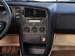 2010 1.6L ǰl(wi)