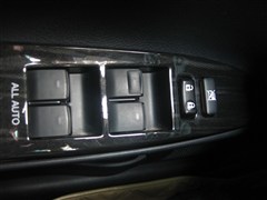 2010 2.5V L(fng)ݼӢ