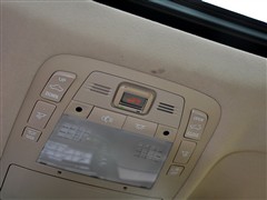һS,ʹ,2010 V6 3.0L Royal Saloon VIP,܇ΌĈDƬ