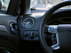 2010 2.3L A\(yn)(dng)(do)