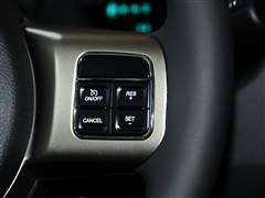 Jeep(M(jn)),ָ,2011 2.4L (q)70,пطP(sh)ĈDƬ