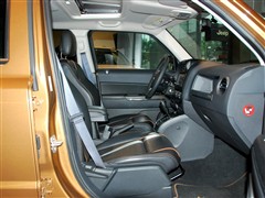 Jeep(M(jn)),ɿ,2011 2.4 70,܇Ό(sh)ĈDƬ