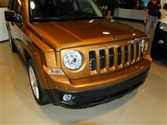 Jeep(M(jn)),ɿ,2011 2.4 70,(x)(ji)(sh)ĈDƬ