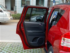 Jeep(M(jn)),ָ,2007 2.4L (q)\(yn)(dng),܇Ό(sh)ĈDƬ