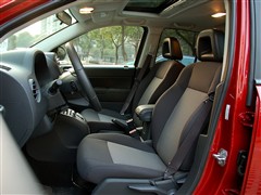 Jeep(M(jn)),ָ,2007 2.4L (q)\(yn)(dng),܇Ό(sh)ĈDƬ