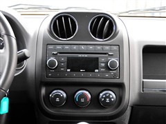 Jeep(M(jn)),ָ,2010 2.4L (q),пطPĈDƬ