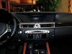 2012 350 Aȫ(q)