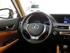 2014 350 Aȫ(q)