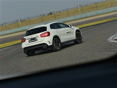 Y-AMG,YGLAAMG,2015 GLA 45 AMG 4MATIC,uyĈDƬ