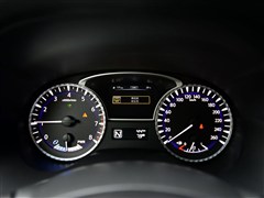 Ӣ(M(jn)),ӢQX60,2014 2.5T Hybrid (q)׿Խ,пطP(sh)ĈDƬ