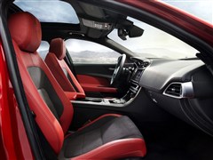 2015 XE 3.0T 340PS S