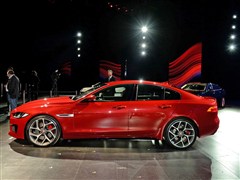 2015 XE 3.0T 340PS S