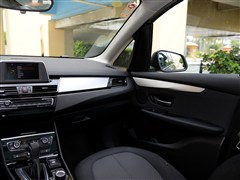 2015 218i I(lng)