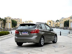 2015 218i I(lng)