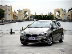 R2ϵA(ch)ctive Tourer 2015 218i I(lng)
