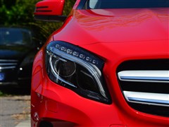 2015 GLA 220 4MATIC A