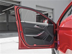 2015 GLA 220 4MATIC A