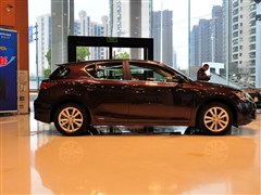 2014 CT200h m ɫ