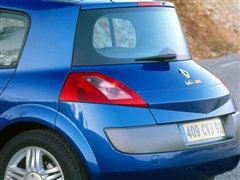 Z,÷,2004 1.6 Coupe,(x)(ji)(sh)ĈDƬ